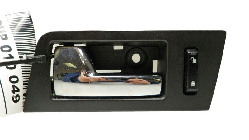 8L847822601A 2008-2012 Ford Escape Driver FL Door Handle Used OEM 8L847822601A