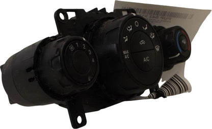 D2BZ18549A 2011-2019 Ford Fiesta Climate Control Panel Used OEM D2BT19980