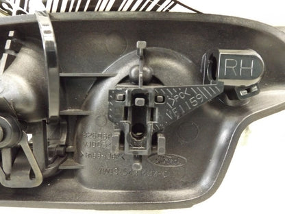 YW135431430C 2003-2011 Lincoln Town Car Passenger FR Grab Bar Used 1W1Z5431406AAA OEM
