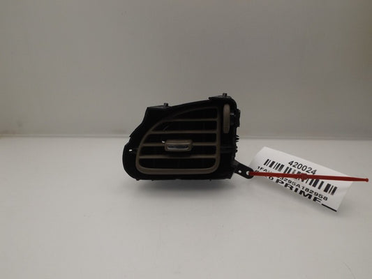 2004-2007 Ford Taurus Driver Side Dash Air Vent Used OEM