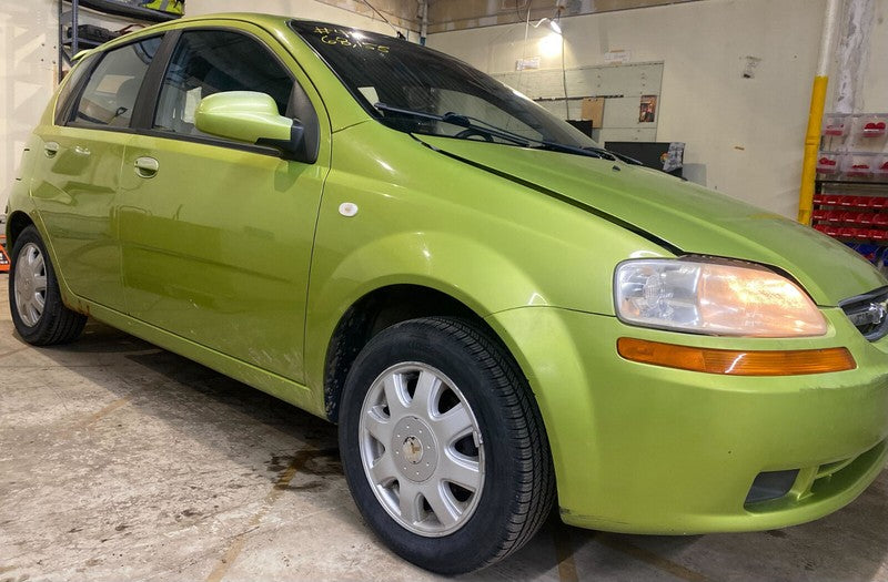 96443395 2004-2008 Chevrolet Aveo Glove Box Assembly Used OEM 96443395