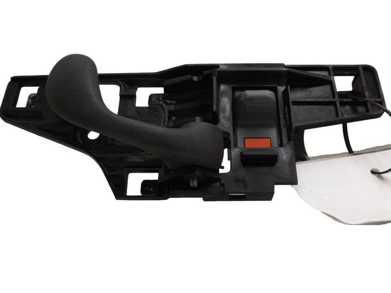 15003892 1998-2005 Chevrolet Blazer Passenger RH Interior Door Handle Used OEM 15003892