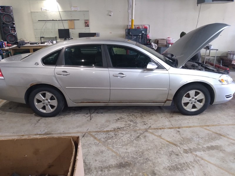 20773411 2006-2011 Chevrolet Impala Passenger Right Rear Interior Door Panel Used OEM