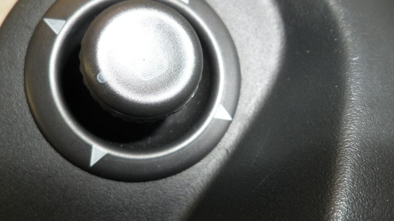 5F9T17B676AD 2005-07 Ford Five Hundred Driver FL Door Mirror Trim Ring Used 5F9T17B676AD OEM