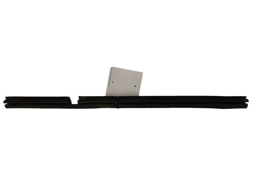 55135889AE 1999-2004 Jeep Grand Cherokee Driver Rear RL Door Window Belt Weatherstrip Used
