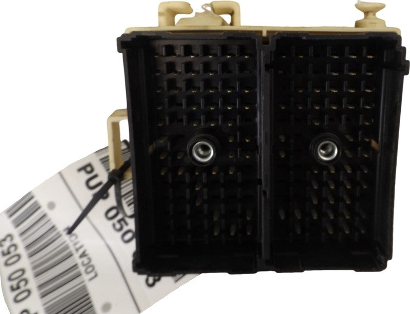 15328692-03 1999-2006 GMC Sierra 1500 Dash Relay Fuse Box Used OEM 15328692-03
