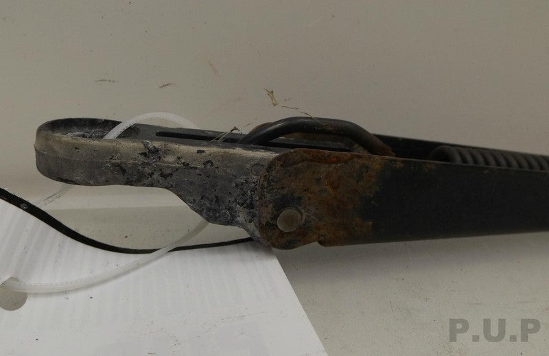 2L2Z17526AA 2004 Mercury Mountaineer Back Glass Wiper Arm 2L2Z17526AA 