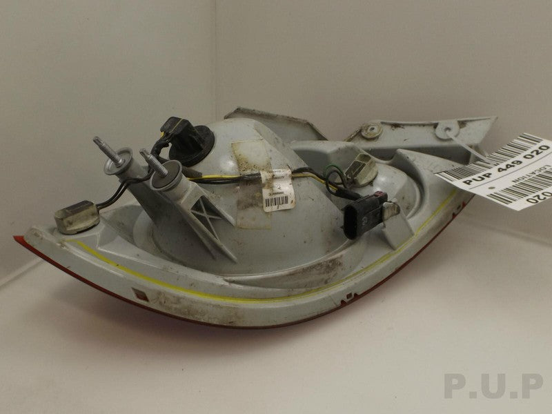19418415 2005-2010 Chevrolet Cobalt Right Tail Light Assembly 19418415
