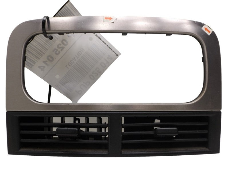 55116506AA 1999-2004 Jeep Grand Cherokee Radio Bezel Used OEM 55116037