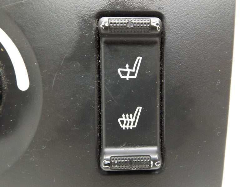 UF25XDVAA 2004-2008 Chrysler Pacifica Rear Climate Control Panel Used OEM 0UB52TRMAC