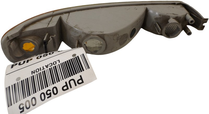 15199555 1999-2006 GMC Sierra 1500 Driver FL Parking Light Assembly Used OEM 16524675