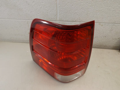 2L1Z13404AB 2003-2006 Ford Expedition Driver FL Tail Light Assembly Used 2L1Z13404AB OEM