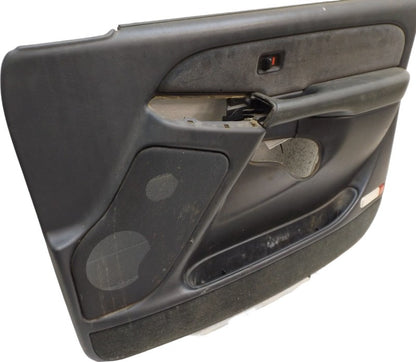 15045412 1999-2006 Chevrolet Silverado 1500 Passenger FR Interior Door Panel Used OEM