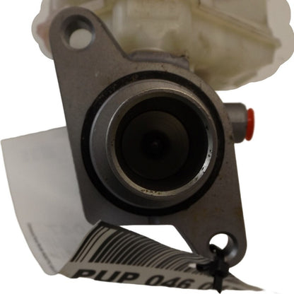 36002450 2010-2016 Volvo XC70 Brake Master Cylinder W/ Reservoir Used OEM 36002450