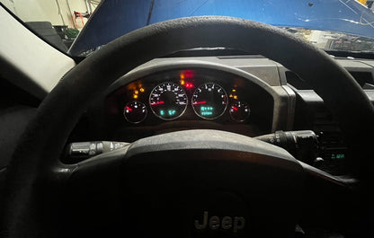 4692235AJ 2008 Jeep Liberty Fuse Relay Box Used OEM KAE23A02E7