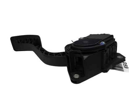 18002 JA000 2007-2012 Nissan Altima Gas Accelerator Throttle Pedal Used OEM 18002 JA000