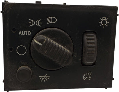 15176678 2003-2006 Chevrolet Silverado Headlight Switch Used OEM 15176678