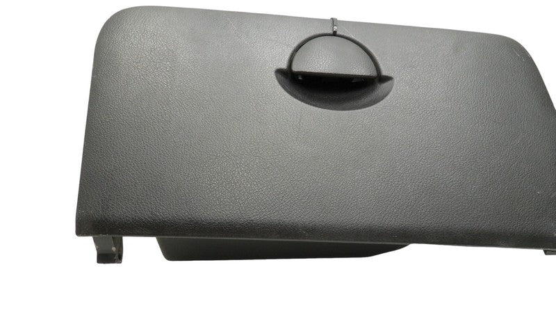 96443395 2004-2008 Chevrolet Aveo Front Glove Box Assembly Used 96443395 OEM