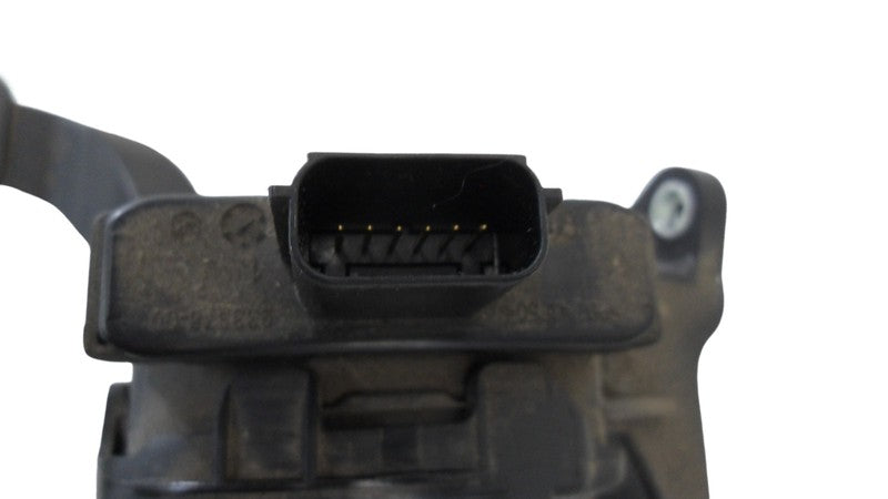 8S4A-9F836-AA 2008-2011 Ford Focus Accelerator Pedal Used 8S4A-9F836-AA OEM