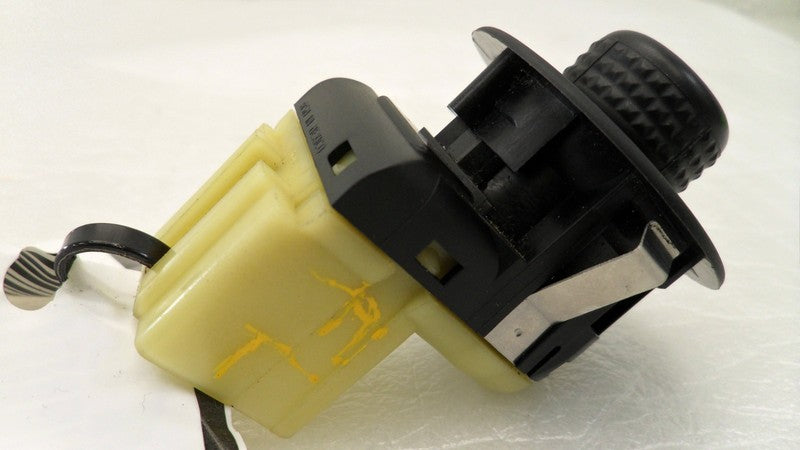 56040694AD 2007-2010 Jeep Compass Driver FL Door Mirror Switch Used 56040694AD OEM