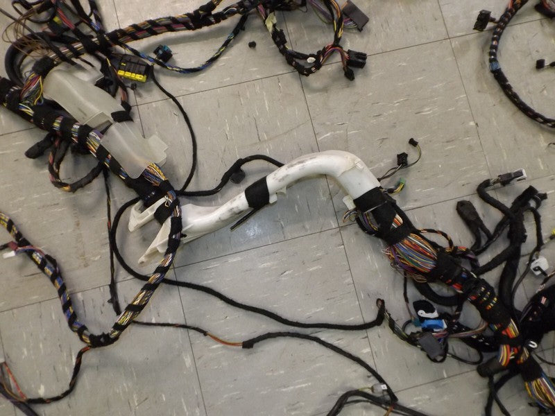 69423281 2002-2006 BMW 325xi Wagon Body Wiring Harness Used OEM 69423281