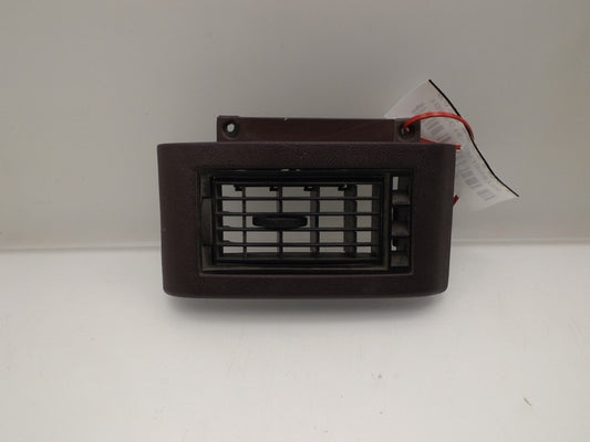15646358 15646358 1988-1994 Chevrolet C / K 1500 Suburban Dashboard Air Vent
