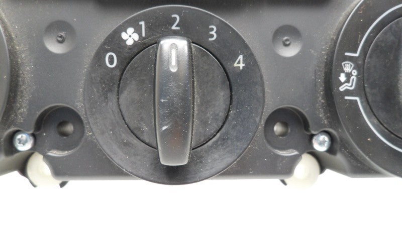 1K0820047HR 2006-2009 Volkswagen Rabbit HVAC Temperature Control Panel Used 1K0820047HR OEM