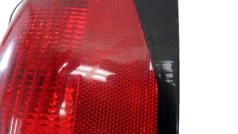 TA8731040 1995-1996 Mazda B3000 Driver FL Tail Light Used TA8731040 OEM