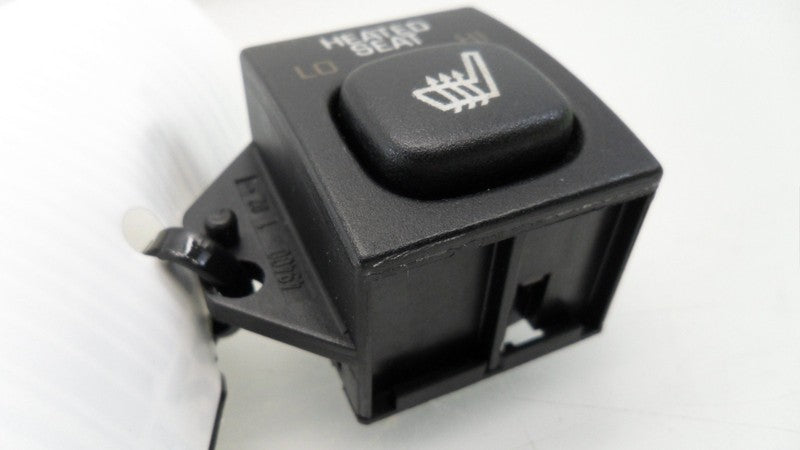 25623723 1997-2005 Buick Park Avenue Passenger Front Seat Heater Switch OEM 25623723 