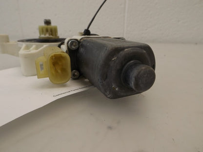0130822261 2006-2011 Chevrolet Impala Passenger FR Window Motor Used OEM 0130822261