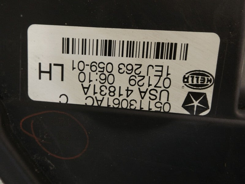4857728AC 2004-2008 Chrysler Pacifica Driver FL Headlight Used OEM 05113061AC