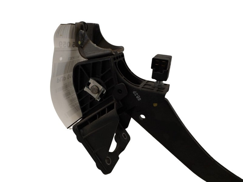 328001DXXX 2007-2012 Kia Rondo Brake Pedal Assembly Used OEM 328001DXXX