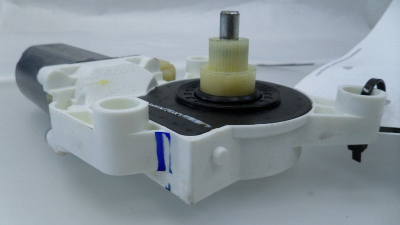 68030661AA 2008-2020 Chrysler Town Country Driver FL Window Motor Used 6 Pin 3015587 OEM