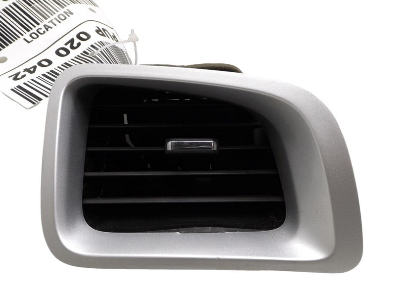 25984539 2010-2017 Chevrolet Equinox Passenger RH Dash Air Vent Used OEM 20862308