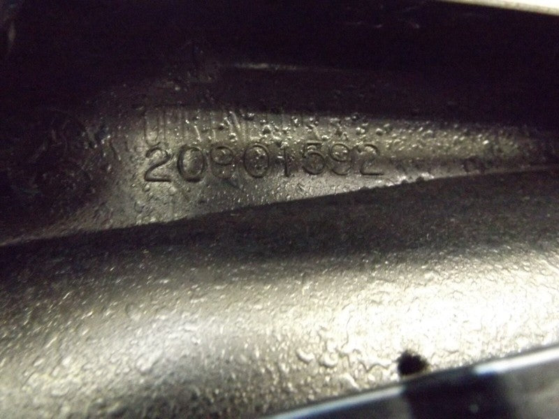 20934728 2009-2012 Chevrolet Traverse Front Right Door Trim Panel 20934728 OEM USED