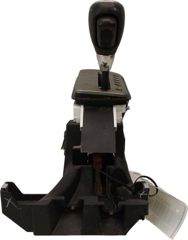 25983140 2005-2010 Pontiac G6 Automatic Shifter Assembly Used OEM 2577746