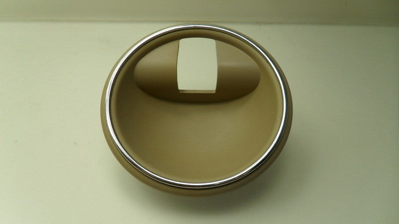 10375937 2004-2008 Pontiac Grand Prix Passenger FR Interior Door Handle Bezel Used OEM