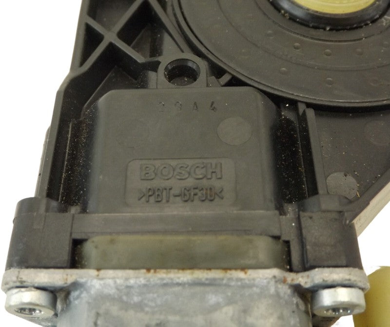 20838924 2010-2017 Chevrolet Equinox Passenger Front Right Window Motor Used 0130822464