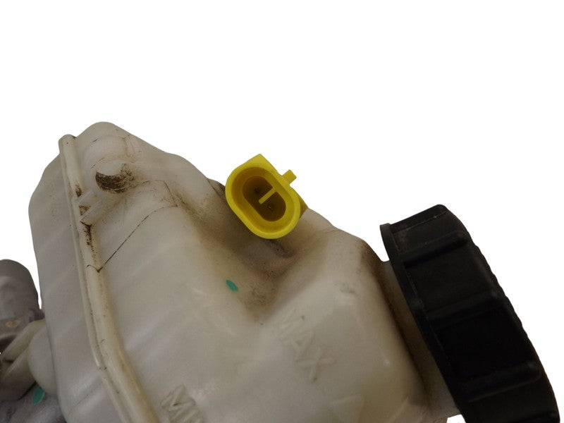 84073180 2012-2017 Buick Verano Brake Master Cylinder 2.4L Used 84073180 OEM