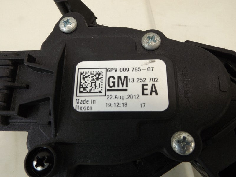 13252702 2011-2016 Chevrolet Cruze Accelerator Gas Pedal Used 13252702 OEM