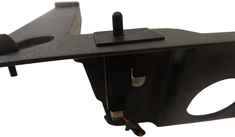 15706760 1998-2005 Chevy Blazer Dash Glovebox Door Latch Bracket Used OEM 15706760