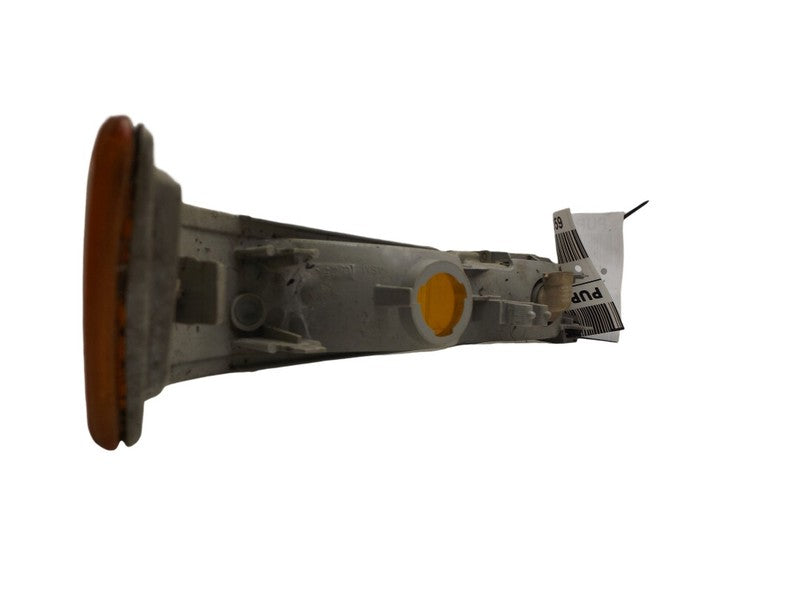 16524260 1998-2005 Chevrolet Blazer Right Turn Signal Assembly Used OEM 16524260