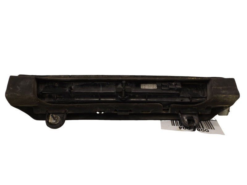 15170955 1999-2006 GMC Yukon XL 1500 Rear Center High Brake Light Used 15170955 OEM