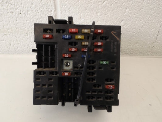 15328863-03 1999-2006 GMC Sierra 1500 Cabin Fuse Box Used OEM 15328863-03