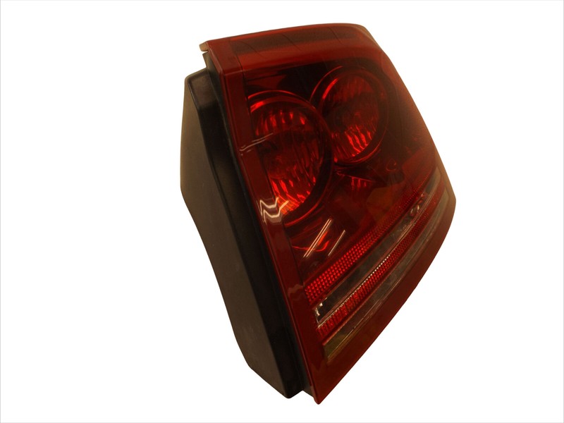 04805848AD 2008-2010 Dodge Charger Passenger RR Tail Light Assembly Used 4806448AD OEM