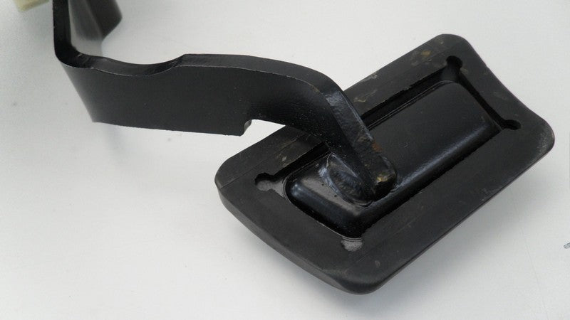 4721922AF 2008-2016 Chrysler Town &amp; Country Brake Pedal Used 4721922AF OEM