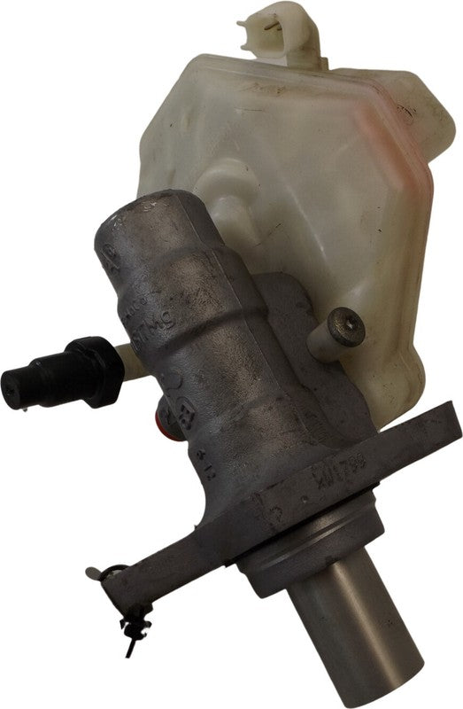 36002450 2010-2016 Volvo XC70 Brake Master Cylinder W/ Reservoir Used OEM 36002450