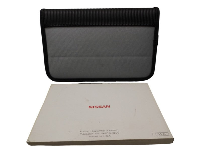 2007 Nissan Altima Owners Manual Set With Case Used OEM