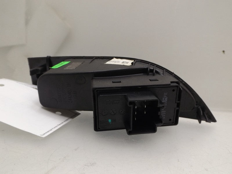 20987819 2013-2017 Buick Verano Passenger Rear Right Door Window Switch Used 20987819 OEM