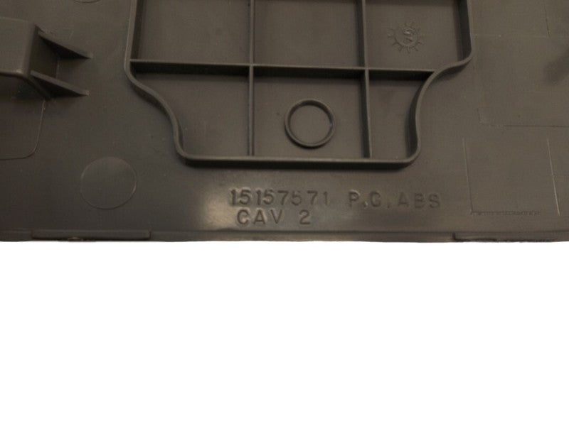 15157571 1998-2005 Oldsmobile Bravada Passenger RH Dash End Cap Used OEM 15157571